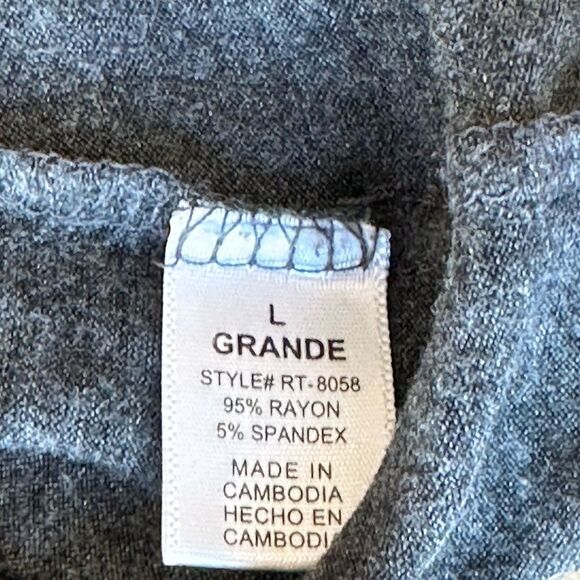 Zenana Outfitters Women's Everyday V-Neck Long Sleeve Lightweight Tee Gray Large - Picture 7 of 10